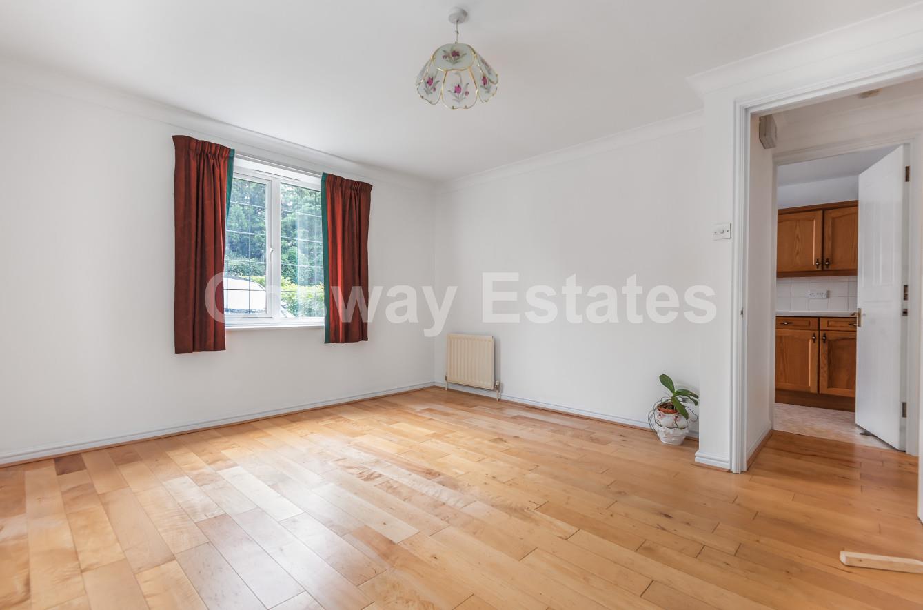 Sandringham Court, Priory Field Drive, Edgware